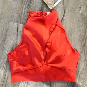 Do + Be cutout crop top NWT large red